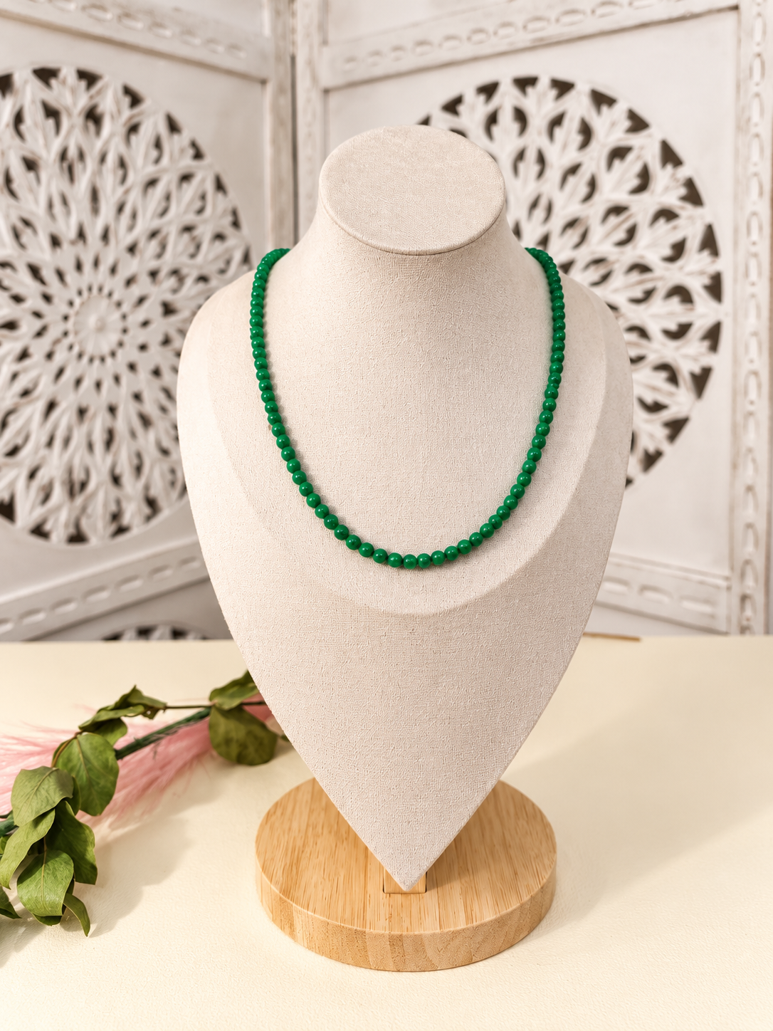 Collar bolas verdes