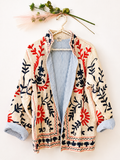 Chaqueta crema bordada oversize